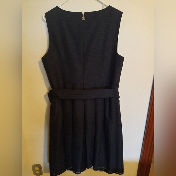 Tommy Hilfiger Black Dress Size 14 - Picture 3 of 3